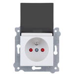 Zásuvka s uzemněním (typ E) s ochrannými kryty kontaktů a krytem, bílá 247/01E EXEN