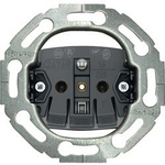 R.Classic Zásuvkový mechanizmus s uzemněním Berker 396768